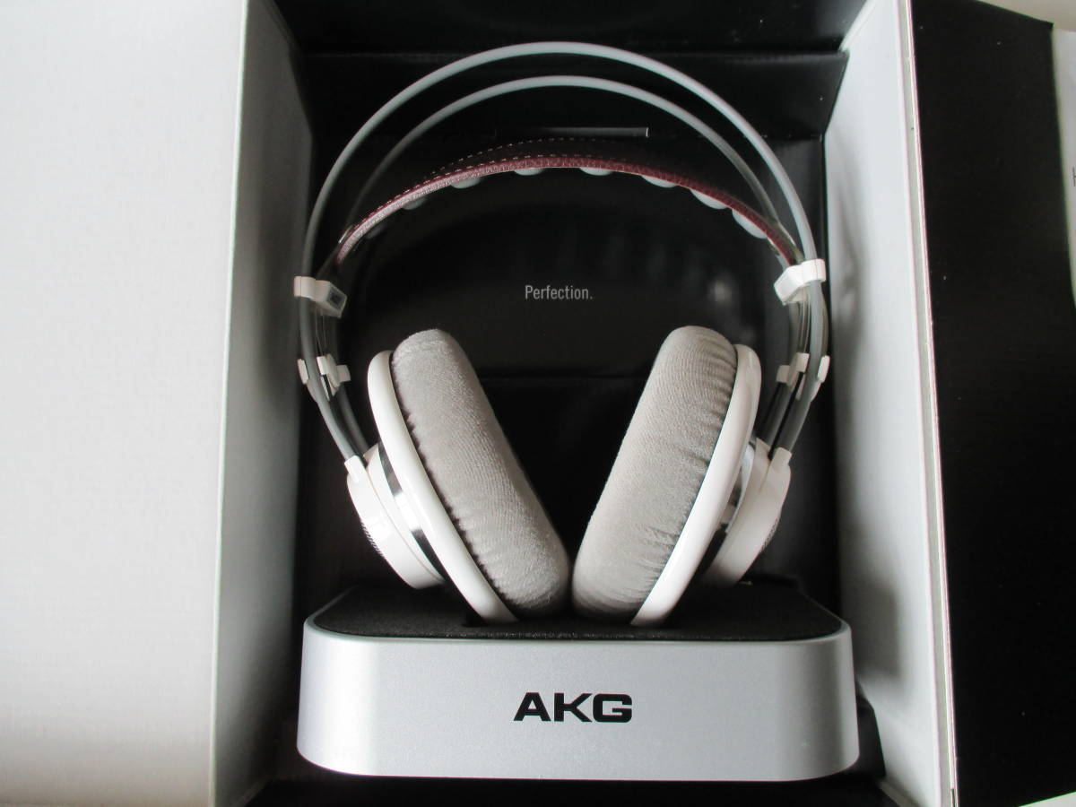 AKG K701オープン型ヘッドフォン オーストリア製 AKGK701オープン型