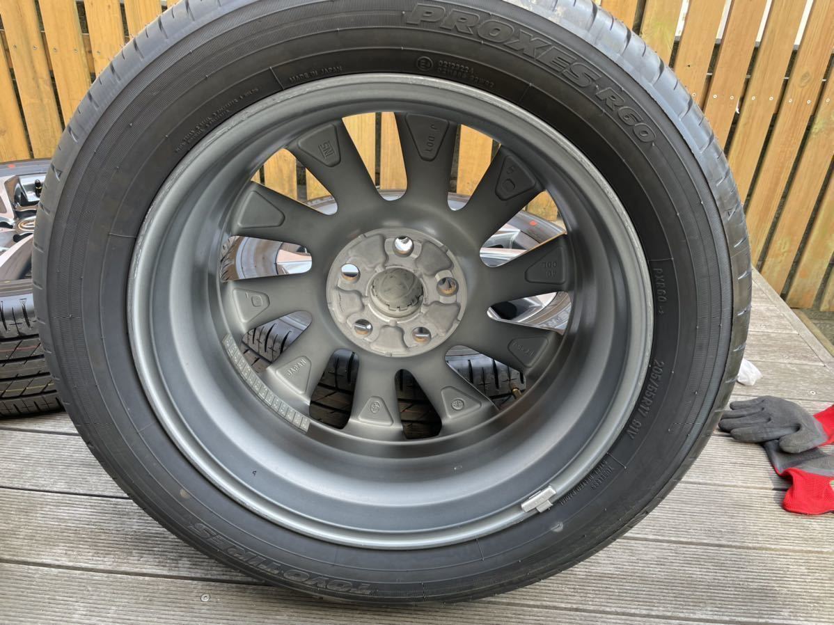 引き取り限定】90系新型ノア・ヴォクシー純正17インチアルミタイヤ  