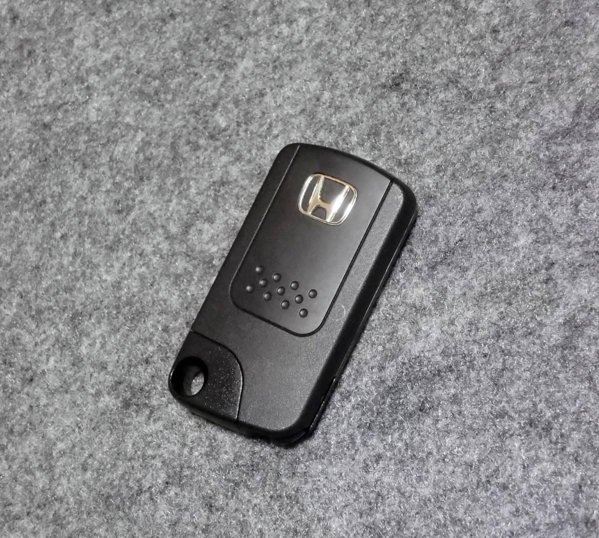 スペア保管品 ホンダ純正スマートキー Rg1 Rg2 ステップワゴン 両側パワスラ対応 Slj J61 電池 交換 作動確認済み 送料 180 ホンダ用 売買されたオークション情報 Yahooの商品情報をアーカイブ公開 オークファン Aucfan Com