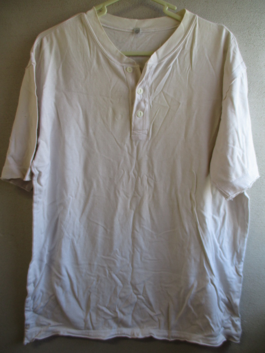 ユニクロ Tシャツ サイズｌ色ホワイト身丈70身幅53肩幅50 Jas Lサイズ 売買されたオークション情報 Yahooの商品情報をアーカイブ公開 オークファン Aucfan Com