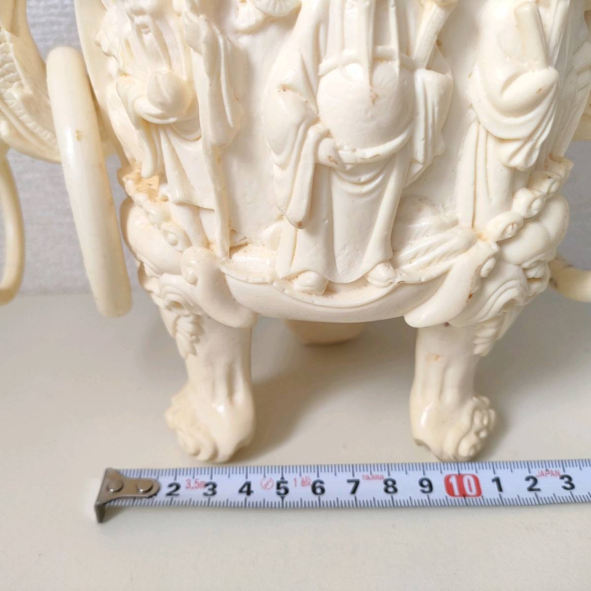 N08 中国古玩 中国美術 遊環龍香炉 象牙風 練物 樹脂製 三足香炉 香