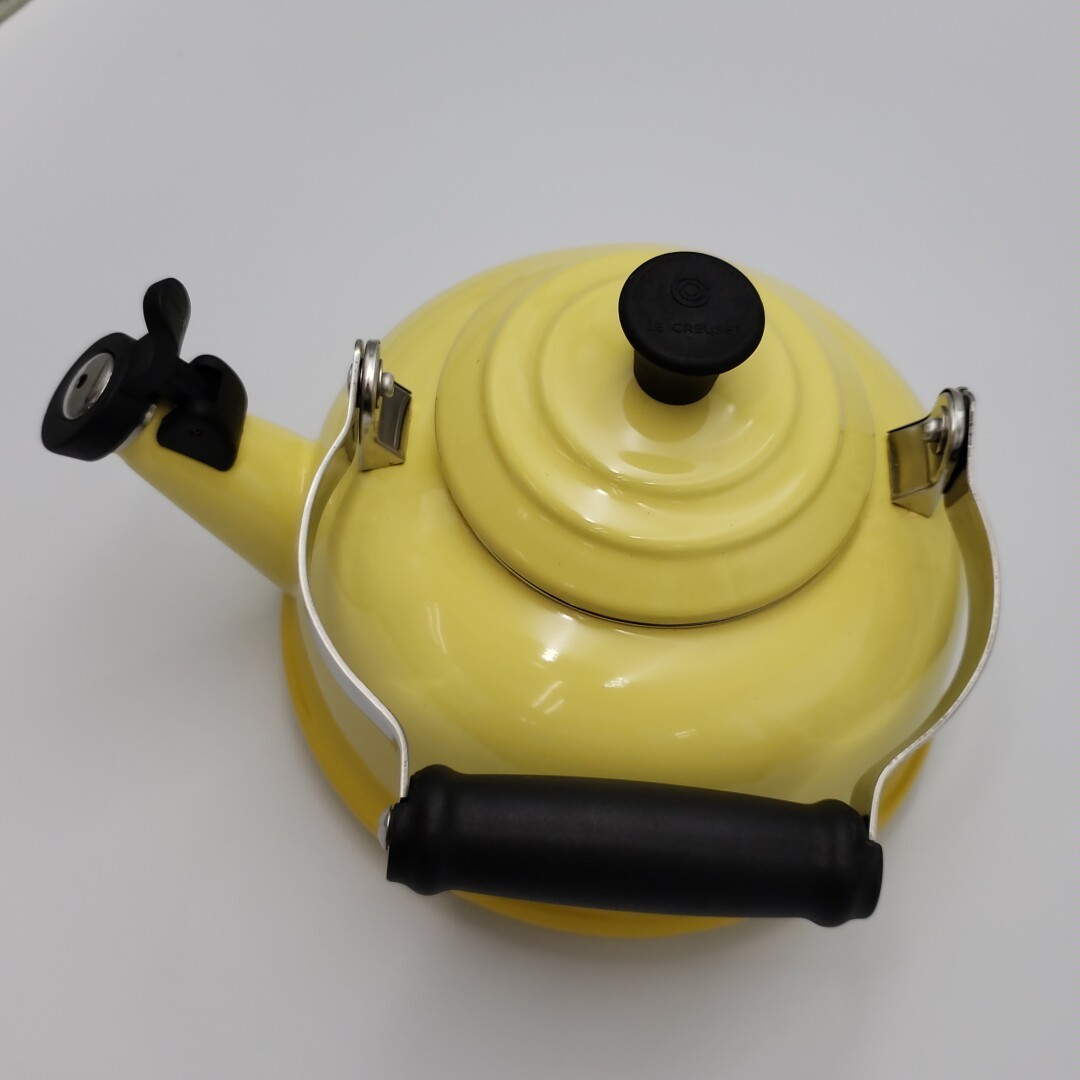 ルクルーゼ 80a86]ル・クルーゼ LE CREUSET ホイッスリングケトル 1.6L 笛吹き
