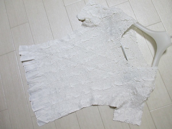 ユキトリイ*YUKI TORII　シワプリーツカットソー　サイズ38　日本製
