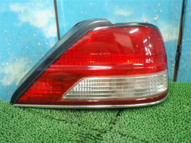 ☆ PY33 Y33 セドリック 後期 テールランプ右 181206JJ 車名 【公式通販】