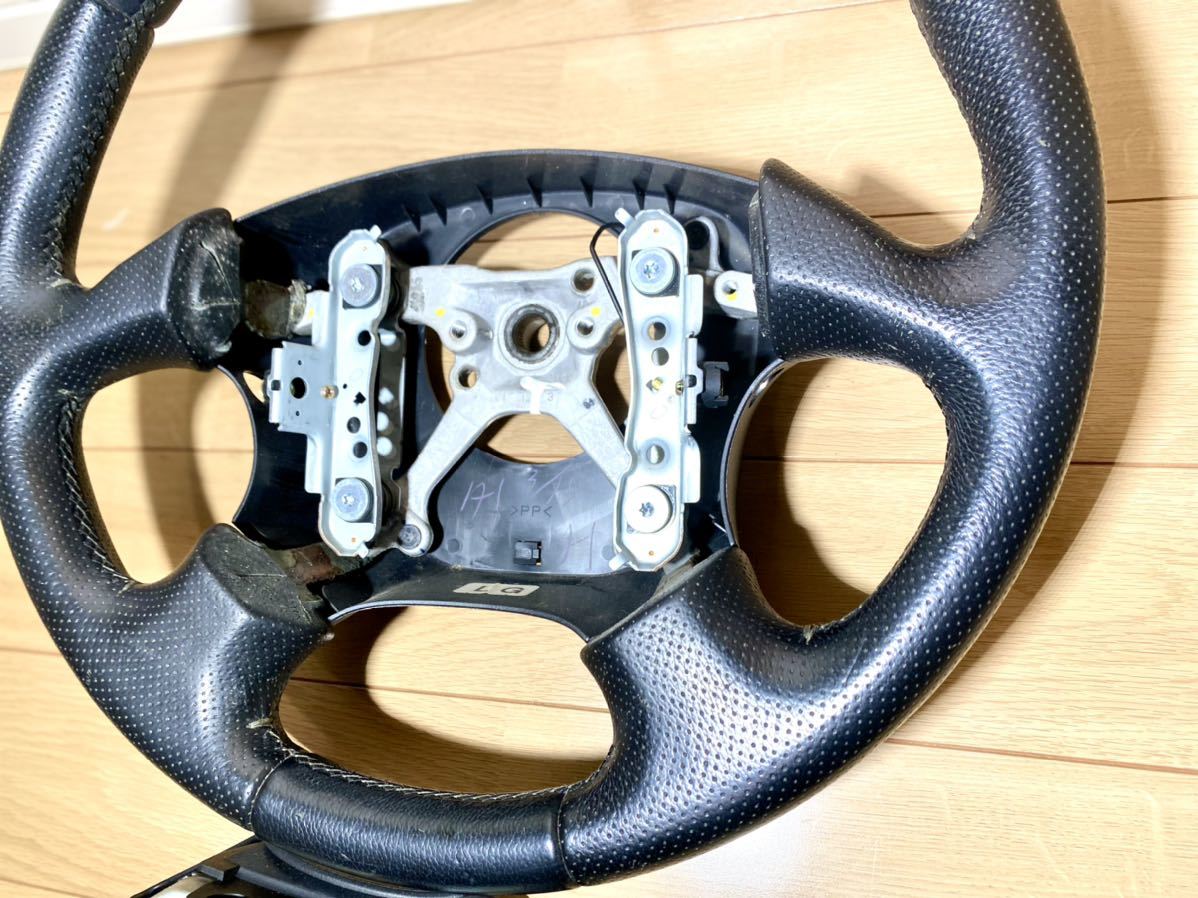 インプレッサ ステアリング GDB GDA MOMO ハンドル スバル WRX モモ