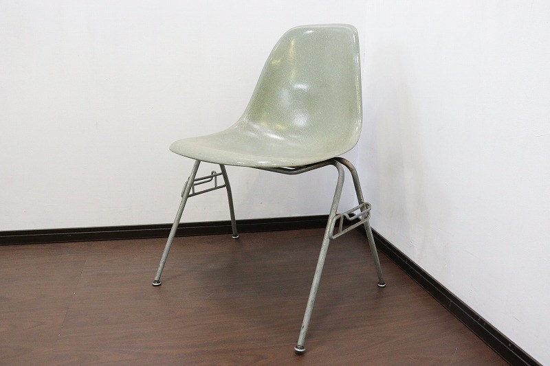 Hermanmiller ハーマンミラー イームズサイドシェルスタッキングチェア