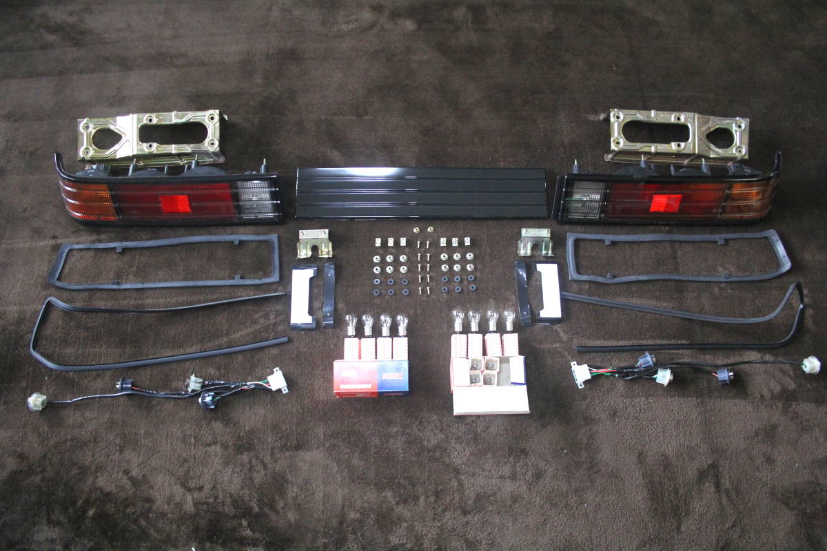 希少】SA22C サバンナRX-7 後期 純正 テールランプ 左右セット 