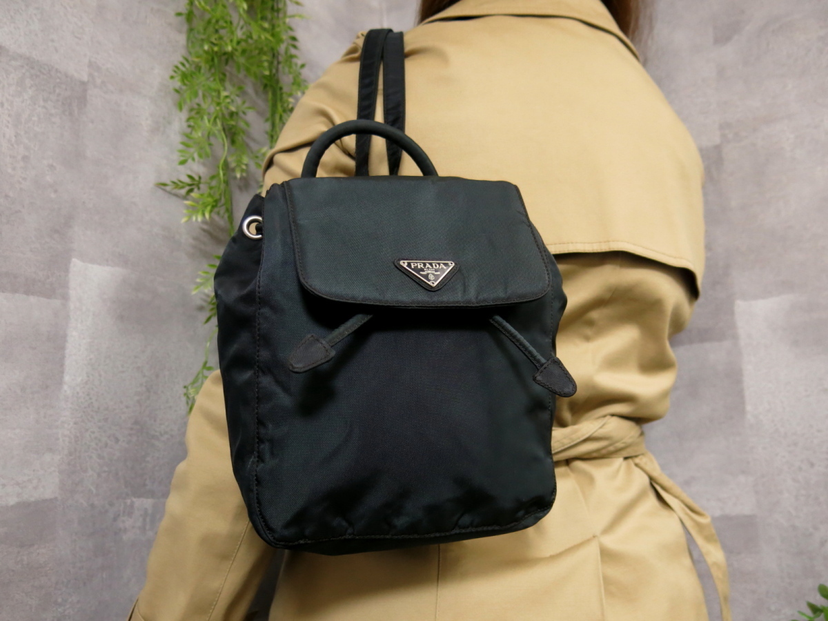 美品】PRADA プラダ ミニリュック ナイロン 三角ロゴ ブラック 楽天 
