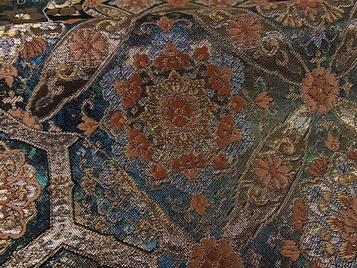 金銀糸 逸品 黒地 平和屋着物◎佐賀錦 色紙花文 価格.com 平和屋着物■六通柄袋帯　唐織　有職華文錦　黒地　金銀糸　鈴乃屋扱い　逸品　未使用　th086