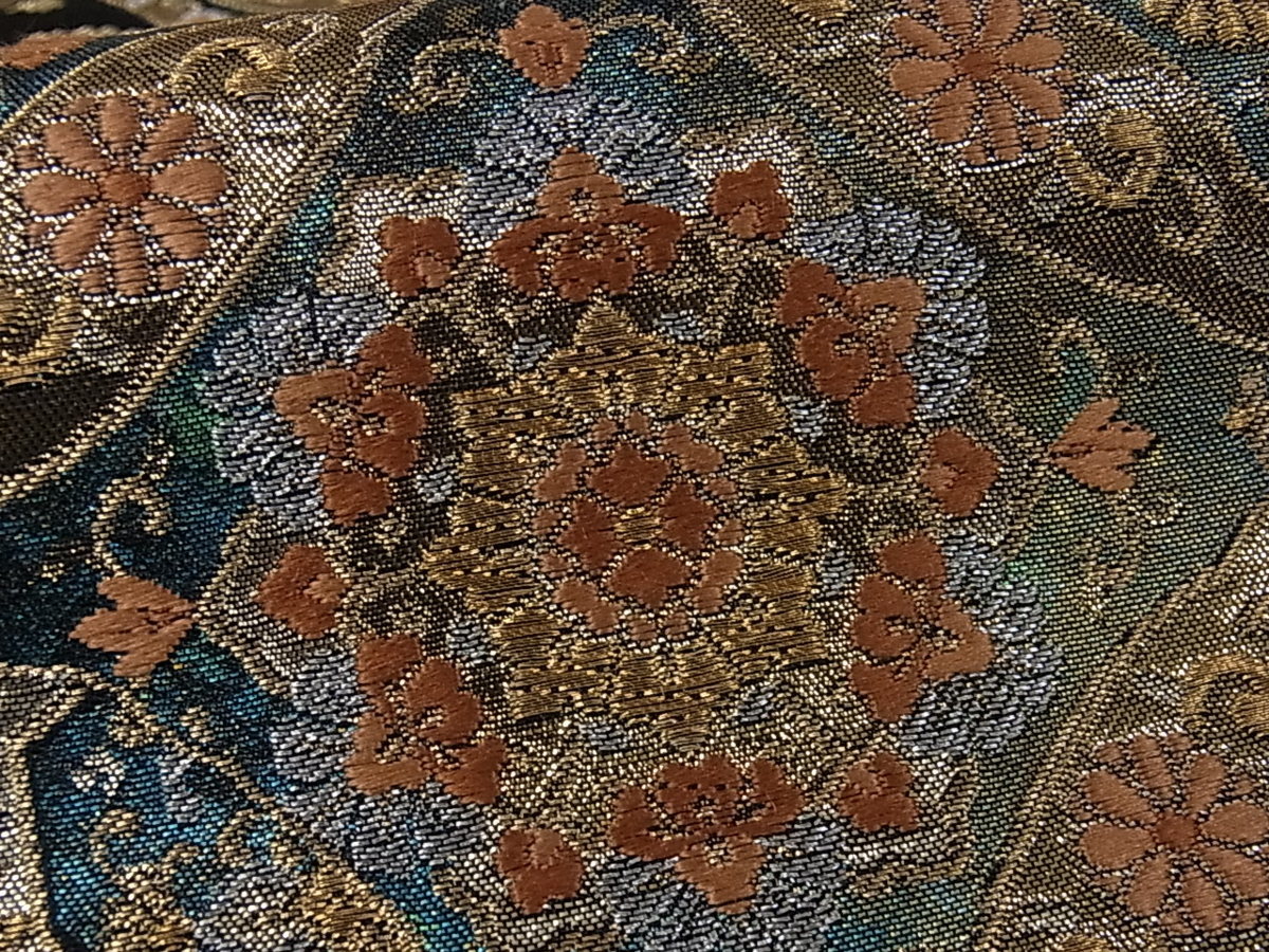 金銀糸 逸品 黒地 平和屋着物◎佐賀錦 色紙花文 価格.com 平和屋着物■六通柄袋帯　唐織　有職華文錦　黒地　金銀糸　鈴乃屋扱い　逸品　未使用　th086