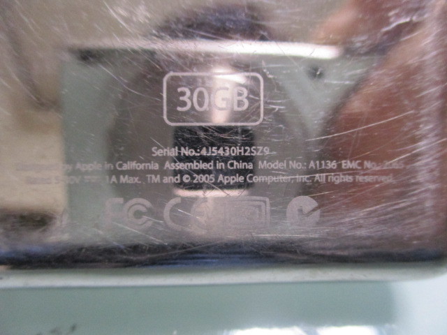 iPod Classic 第5世代 A1136 30GB アイポッド(iPod classic)|売買されたオークション情報、yahooの商品情報をアーカイブ公開 - オークファン