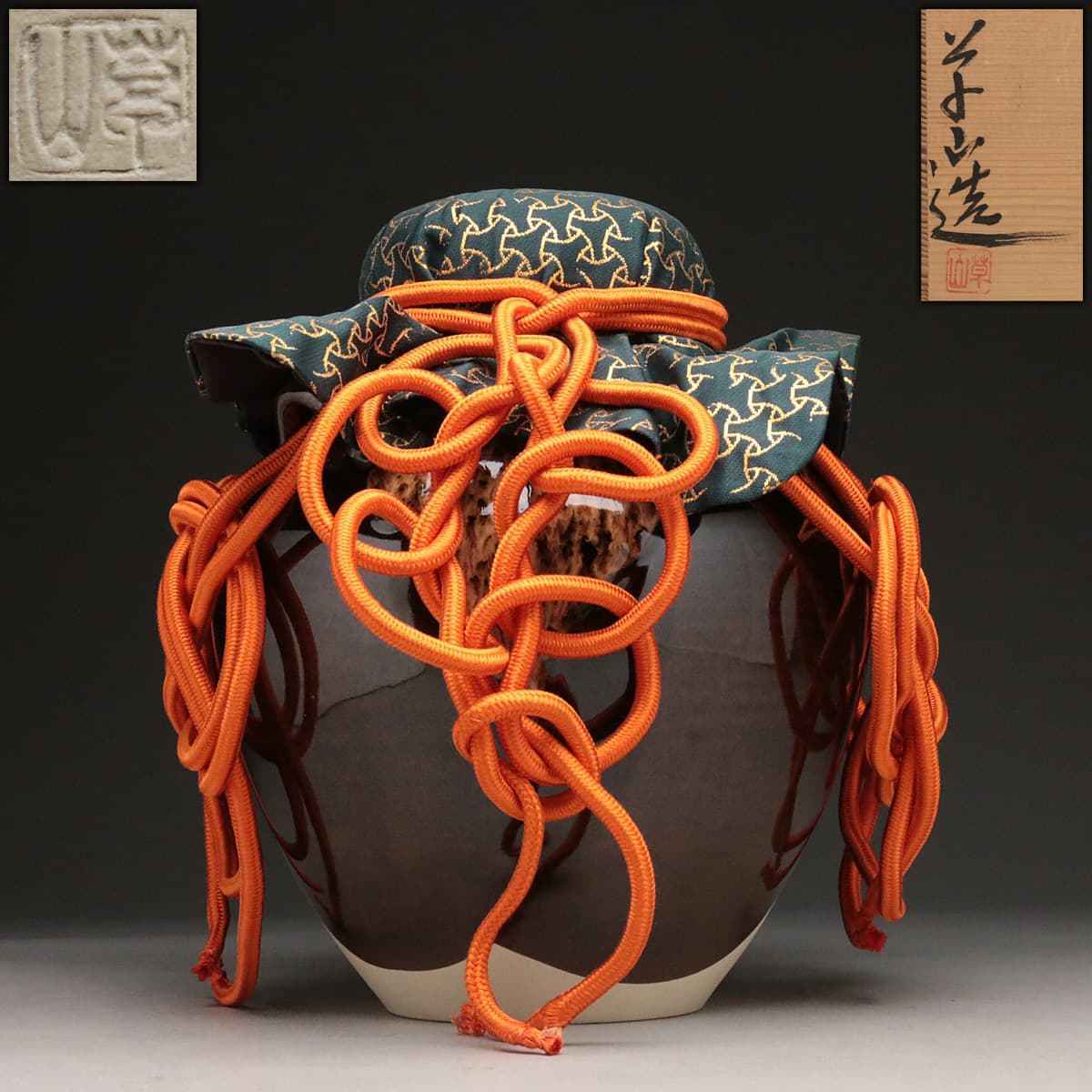 美術品・アンティーク・コレクション 伝*郎様 金彩人物図飾り壺と台座！