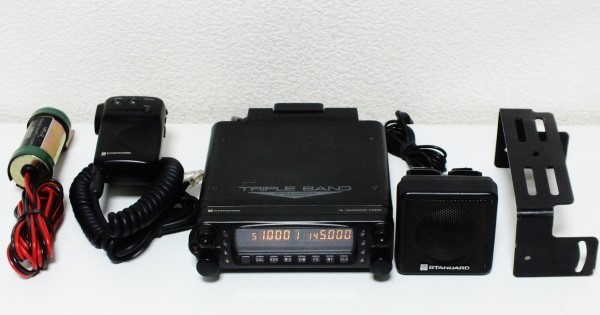 スタンダード C5900D 50／144／430MHz 3バンド モービル機