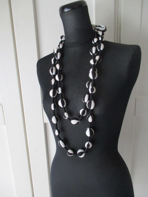 ◇マリメッコ ロングネックレス 美品◇(マリメッコ)｜売買された  