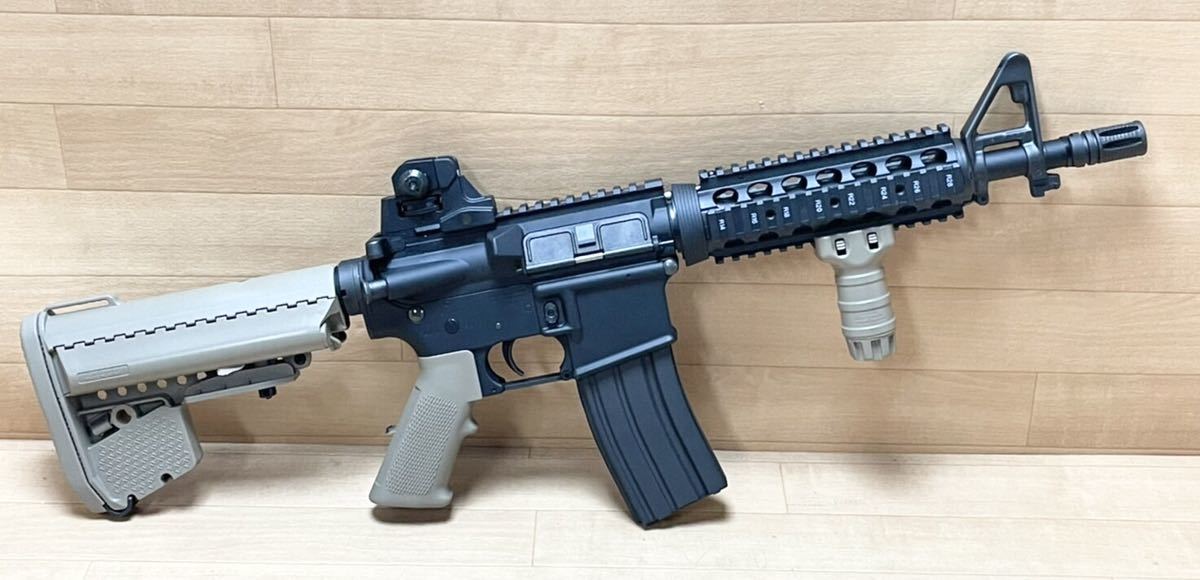 美品☆ 動作確認済み☆ 東京マルイ 次世代電動ガン CQB-R(FDE) M4 