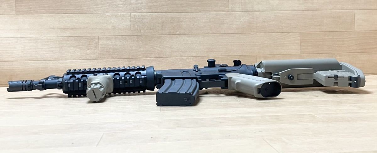 美品☆ 動作確認済み☆ 東京マルイ 次世代電動ガン CQB-R(FDE) M4 