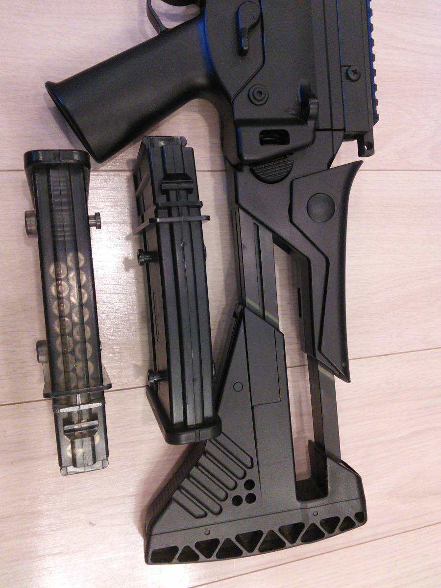 マルイ G36C 外装カスタム スペア多弾マガジン バッテリー充電器付