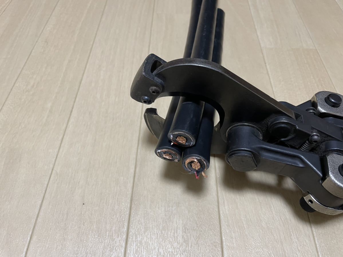 ☆中古良品 動作確認済み 泉精器/IZUMI 充電式多機能圧着工具用 ケーブルカッター 200AT-50YC REC-200M2H.REC-Li250M S7G-M250☆ IZUMI イズミ 泉精器 「izumi Yahoo!オークション 日本IZUMI，日本泉精器，日本原装
