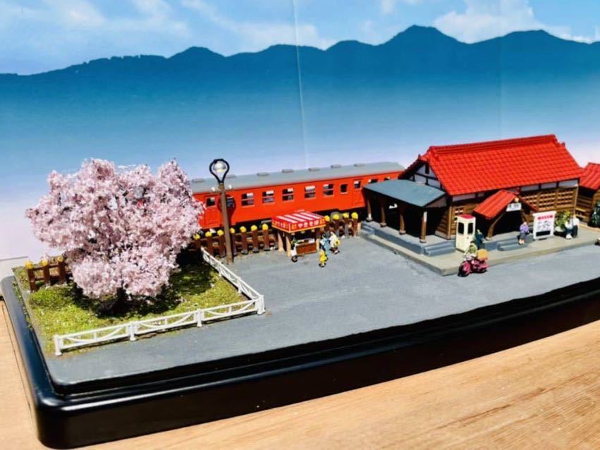Nゲージ ジオラマ 桜と駅の風景 LED照明付き Nゲージ｜Yahoo!フリマ（旧PayPay 鉄道ジオラマ 桜満開のローカル駅 N