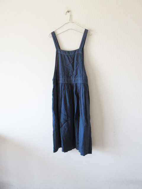 nest Robe / ネストローブ リネン エプロンワンピース NAVY * キャミ 