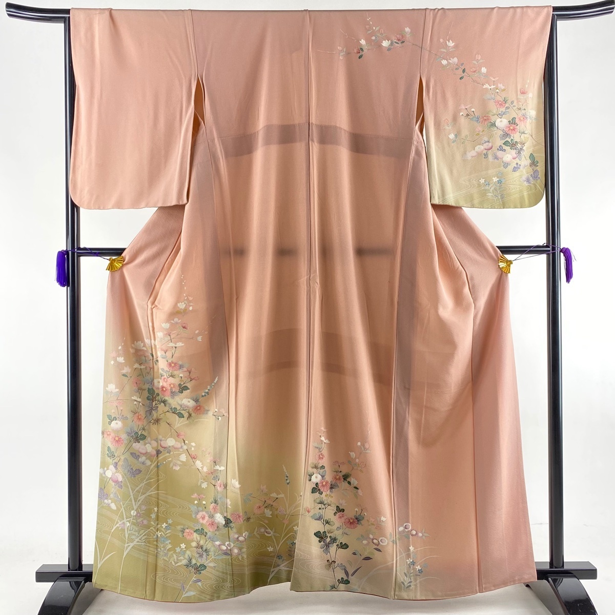  訪問着 秀品 草花 流水 ぼかし ピンク 袷 161.5cm 66cm M 正絹(仕立て上がり)｜売買されたオークション情報、yahooの商品情報をアーカイブ公開 - オークファン 仕立て上がり