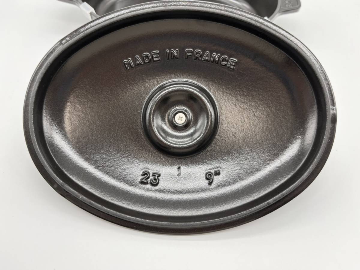 ストウブ オーバルホットプレート staub ホットプレート 23cm 蓋付 23㎝×17㎝ 未使用品staub オーバル STAUB ホワイト グレー 新品未使用 ブラック 未使用Staub セット