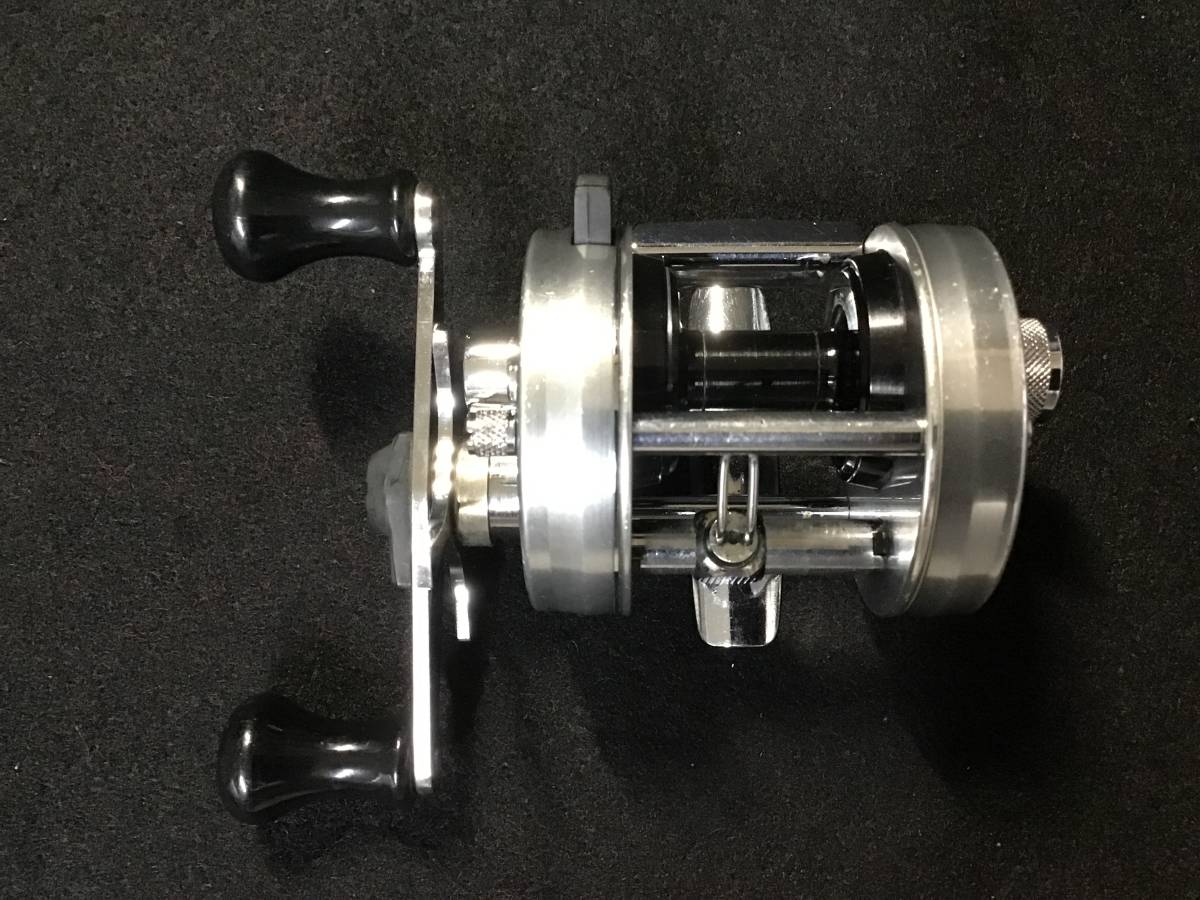 Abu Garcia Ambassadeur 2500C ブロンズプレート フットNo.840600 アブ 