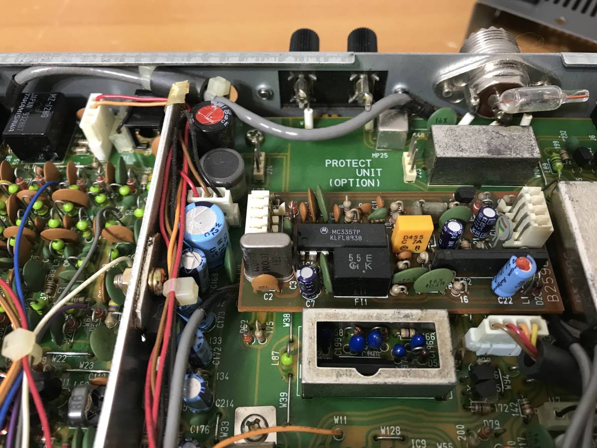 ICOM アイコム IC-R72 通信型受信機 100kHz～30MHz SSB,CW,AM HF⁄BCL