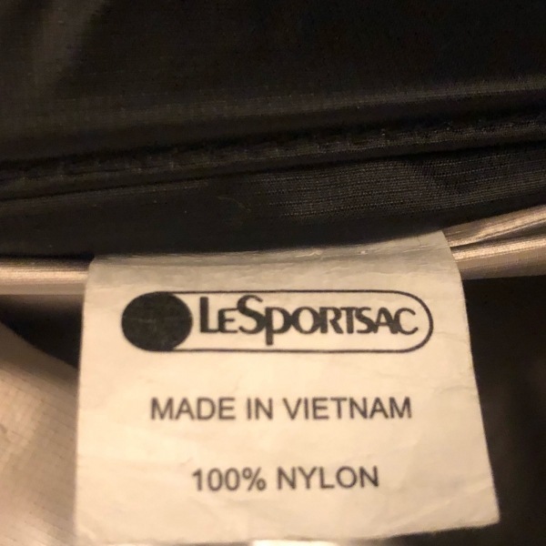 レスポートサック LESPORTSAC リュックサック - 化学繊維 黒 美品 バッグ レスポートサック LeSportsac LESPORTSAC &amp; LESPORTSAC(レスポートサック) 軽量