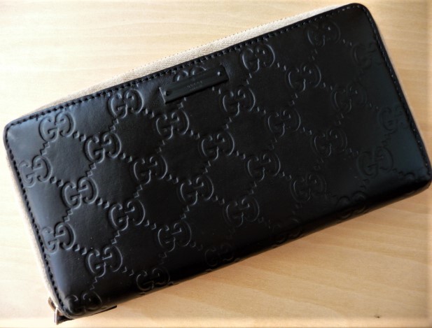 Gucci グッチ 黒プレート ラウンドファスナー 長財布 グレージュ シルバー 銀 ブラック メンズ レディース ウォレット ハイブランド 男性用財布 売買されたオークション情報 Yahooの商品情報をアーカイブ公開 オークファン Aucfan Com