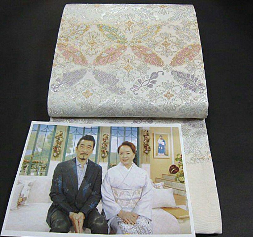 新品 阿木曜子さん着用掲載柄 フォーマル 阿木燿子さん着用柄 袋帯 阿木燿子 新品未仕立 西陣織 新品御仕立上西陣織六通柄袋帯 正絹 阿木曜子さん着用柄 西陣織六通柄袋帯 西陣織袋帯『綿芯御仕立付』フォーマル さん 着用デザイン お仕立て上り