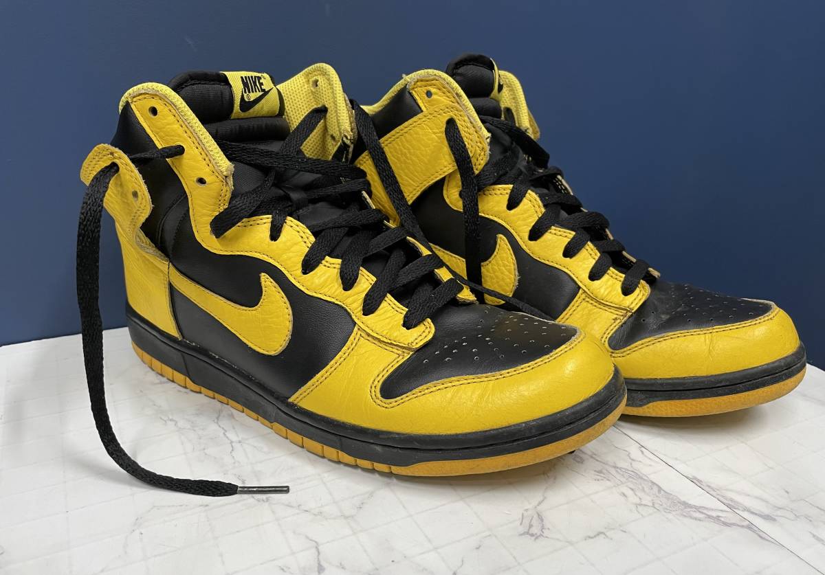 Nike ナイキ ダンク ハイ バーシティ メイズ 黒 × 黄 スニーカー