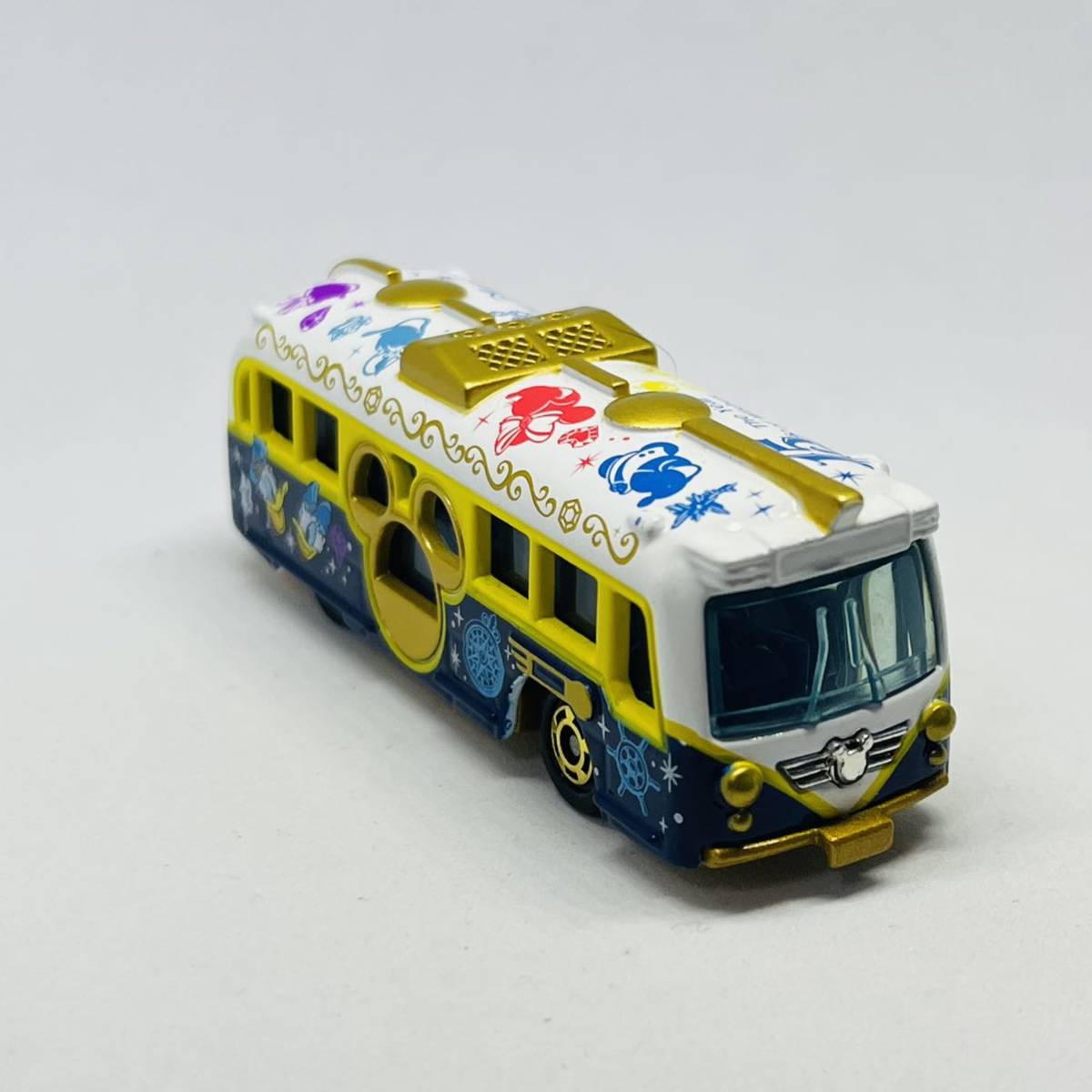 1円 トミカ 東京ディズニーシー 15周年 リゾートクルーザー Tdl 廃盤 絶盤 レア ディズニートミカ キャラクタートミカ 売買されたオークション情報 Yahooの商品情報をアーカイブ公開 オークファン Aucfan Com