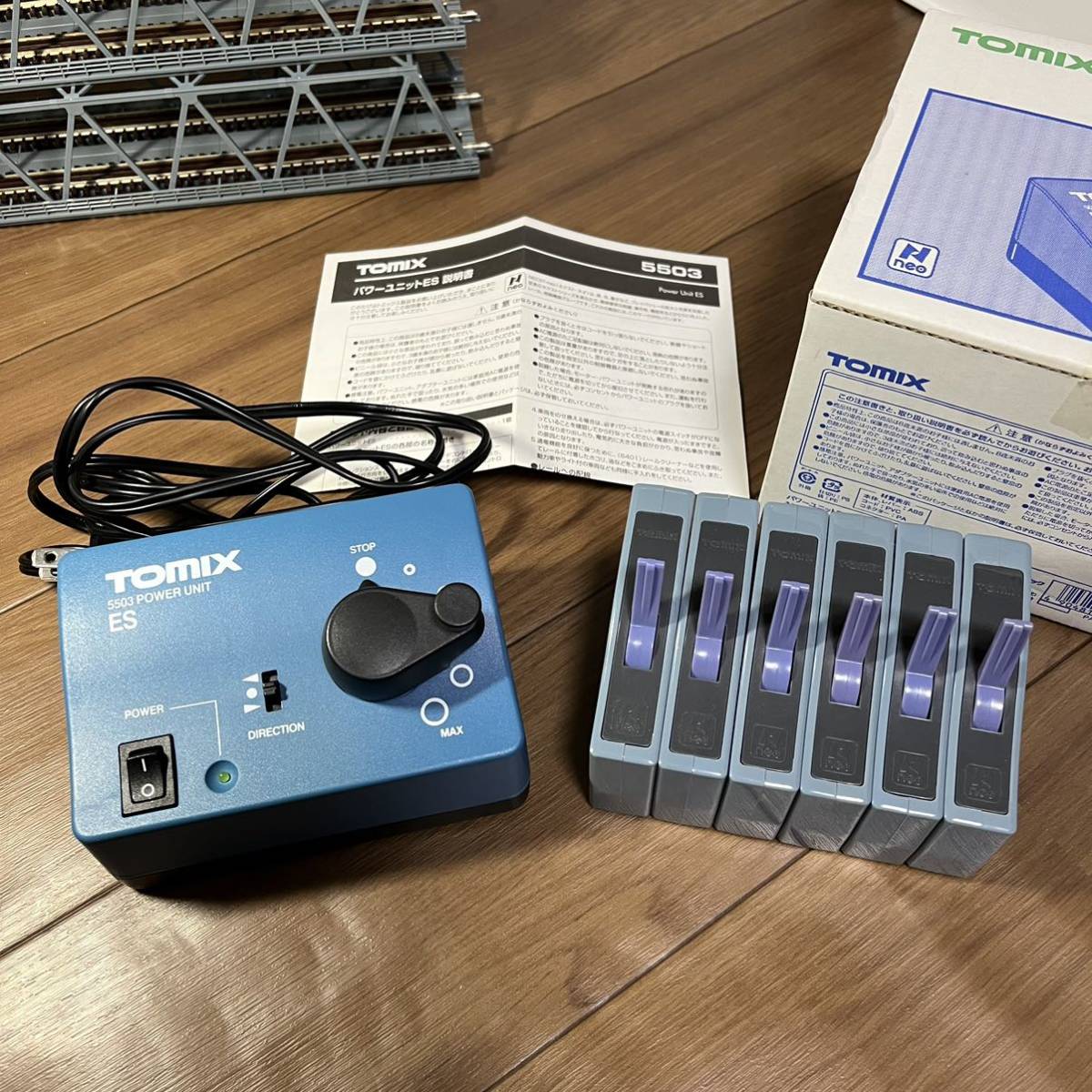 Nゲージ、トミックス、高架橋レール、パワーユニット、レイアウト一式 Nゲージ、トミックス、高架橋レール、パワーユニット、レイアウト一式