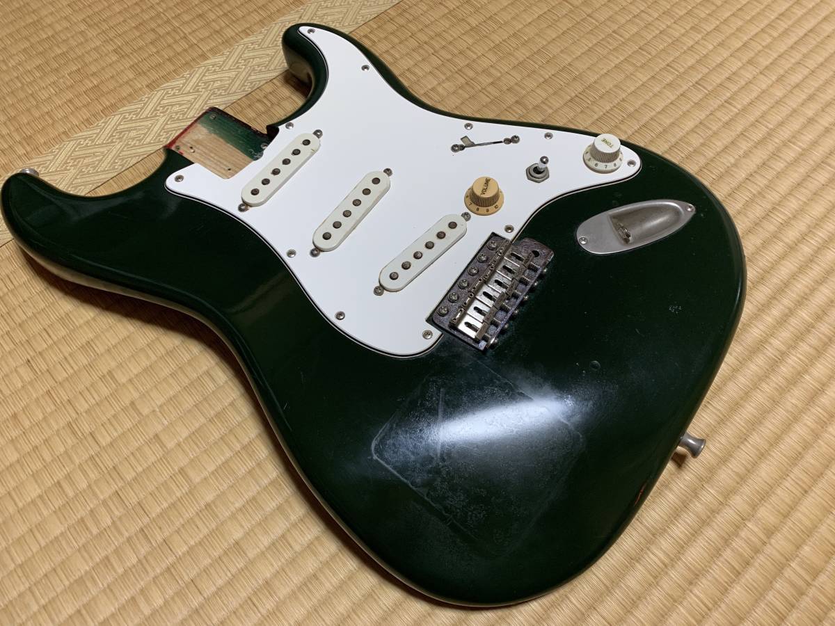 ESP製?ジャガー用PU搭載 アッシュボディ マルチレイヤー仕様ST 