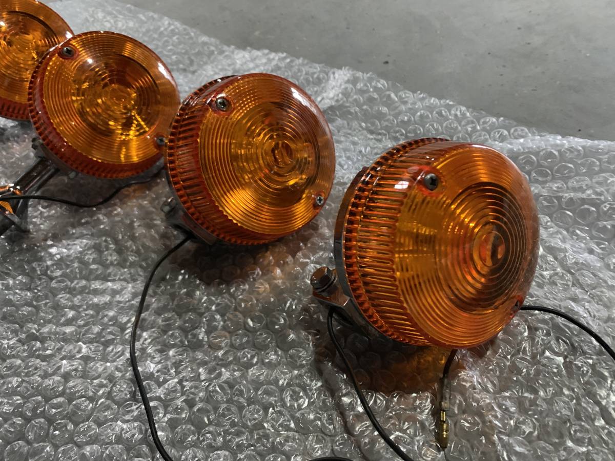 z1 z2 ノーマルウインカー 割れ欠けなし LED電球入り ステーおまけ付き