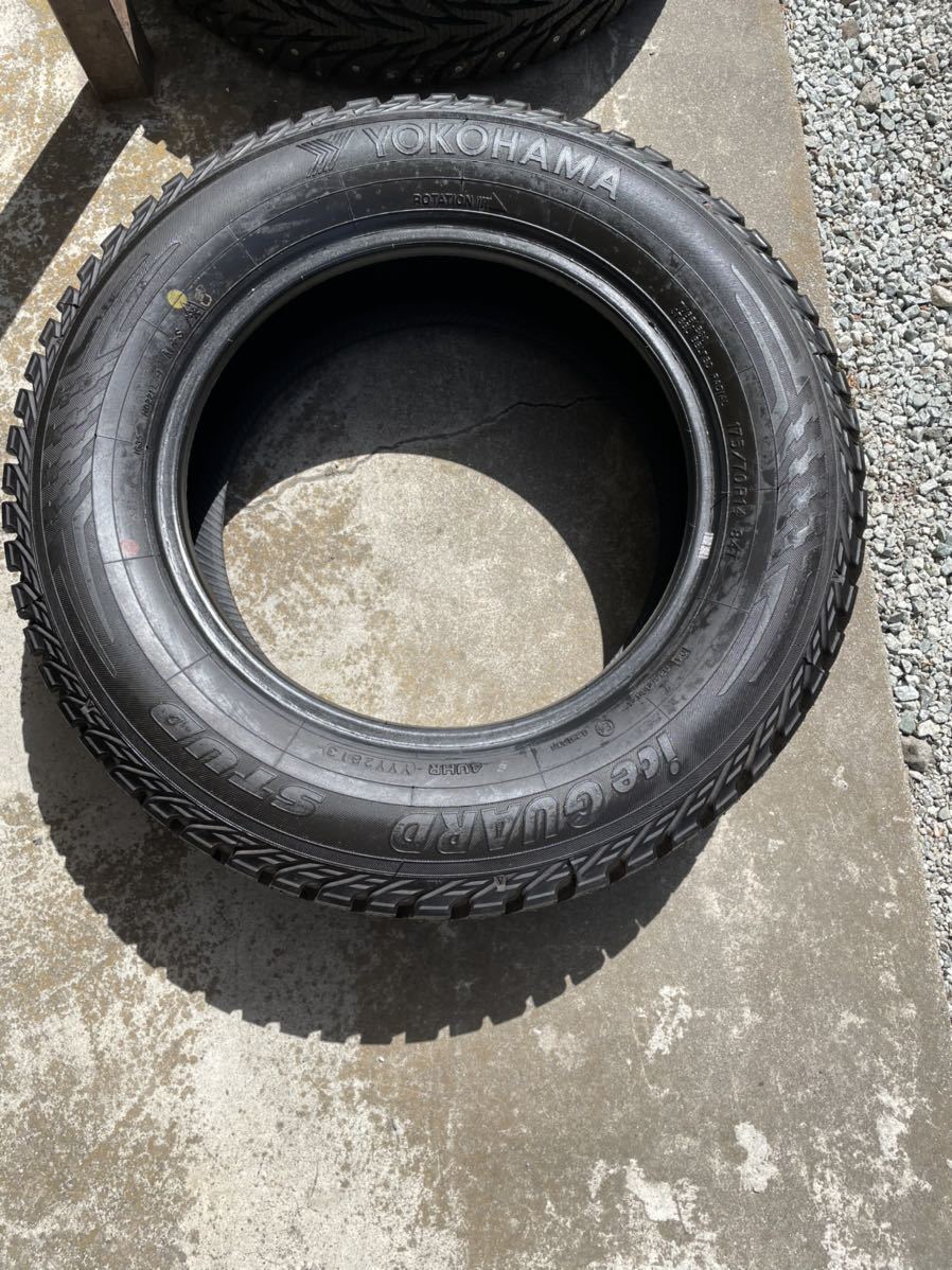 ヨコハマ アイスガード スタッド 175/70R14 13年製 未使用 2本 ヨコハマ アイスガード スタッド 175/70R14 13年製 未使用 2本