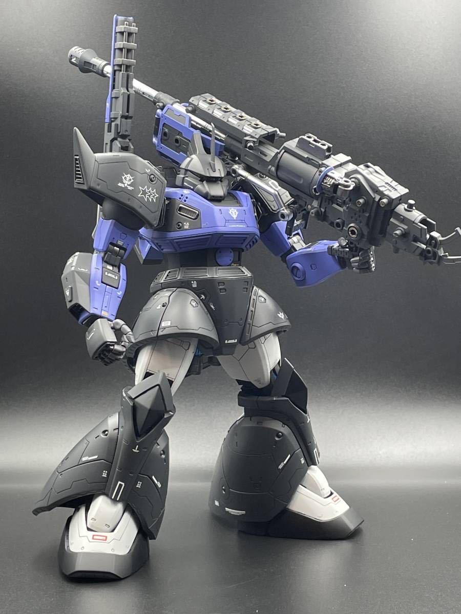 MG 1/100 ゲルググ(黒い三連星仕様) 改造改修、全塗装完成品 (完成品 