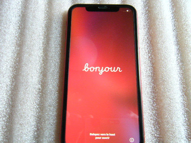 送料無料　iPhone XR 128GB 赤　白ロム　SIMフリー　 128GB iPhone SIMフリー 訳あり品 グラファイト 商品一覧｜ムスビー中古スマホ・中古