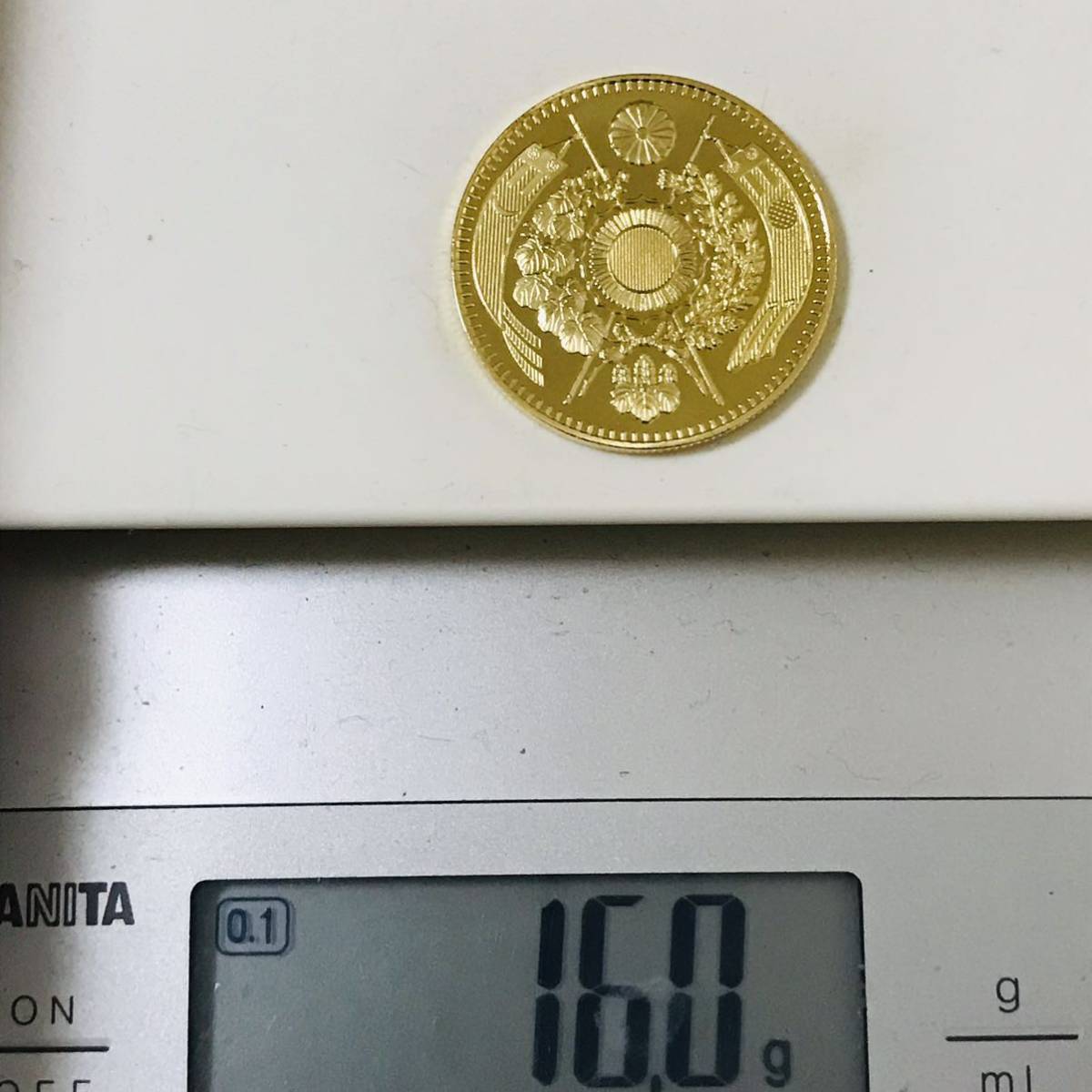 二十圓 大日本 明治3年 菊の御紋 大型金貨 古錢 3直径34.90mm 重目 
