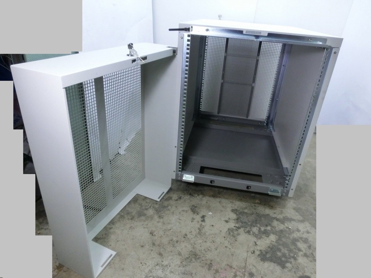 NEC 19インチラック N8140-74 13Uラック ☆C2201-0040 N8140 503 nec