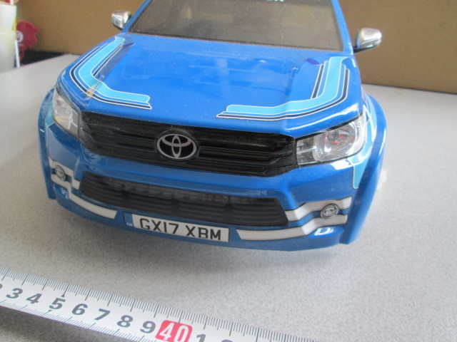 田宮 CC02 シャーシ ハイラックスボディ付き 田宮 CC02 シャーシ