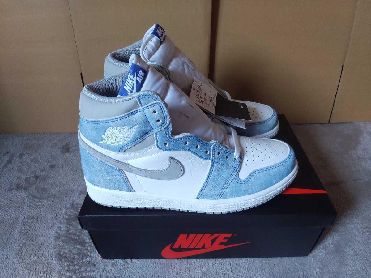 NIKE AIR JORDAN 1 RETRO HIGH OG HYPER ROYAL/WHITE-LIGHT SMOKE GREY 