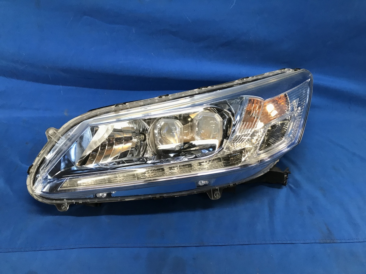  ホンダ アコードハイブリッド CR6 左ヘッドライト STANLEY W1169 LED ブルーメッキ 刻印：J5 前期 H-461(ヘッドライト)｜売買されたオークション情報、yahooの商品情報をアーカイブ公開 - オークファ ホンダ用