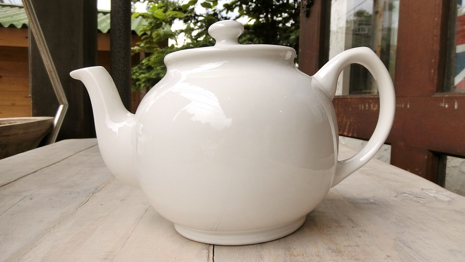 イギリス定番ティーポット 白 6カップ スタンレー STANLEY SUNRISE YELLOW 6 CUP TEAPOT