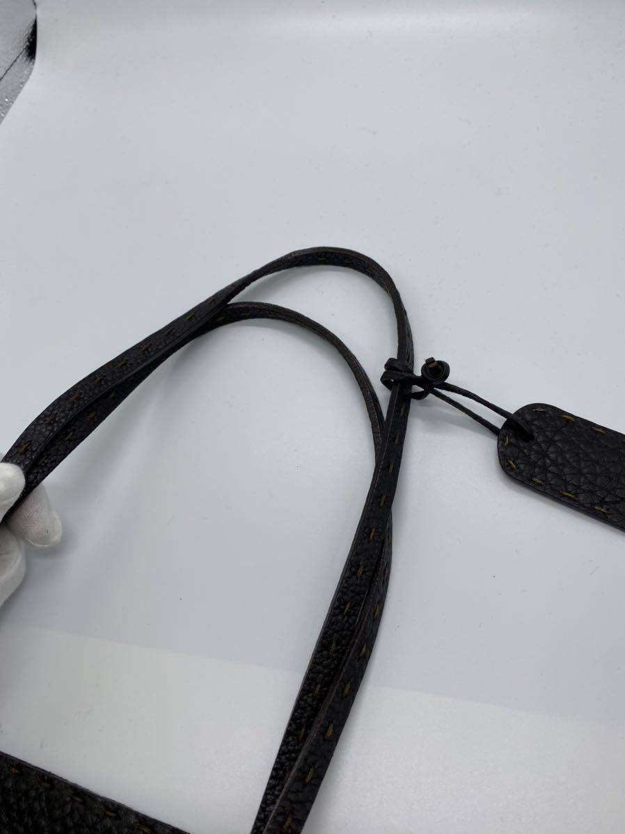 美品FENDI セレリア 名刺入れ レザー バイカラー シボ革 ネイビー