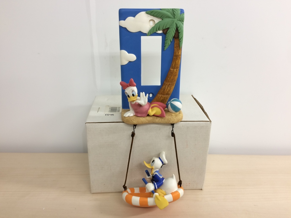 ディズニー 品 カタログ ベルメゾン ドナルド デイジー スイッチカバー フィギュア 付属品付き 3a46 60 その他 売買されたオークション情報 Yahooの商品情報をアーカイブ公開 オークファン Aucfan Com