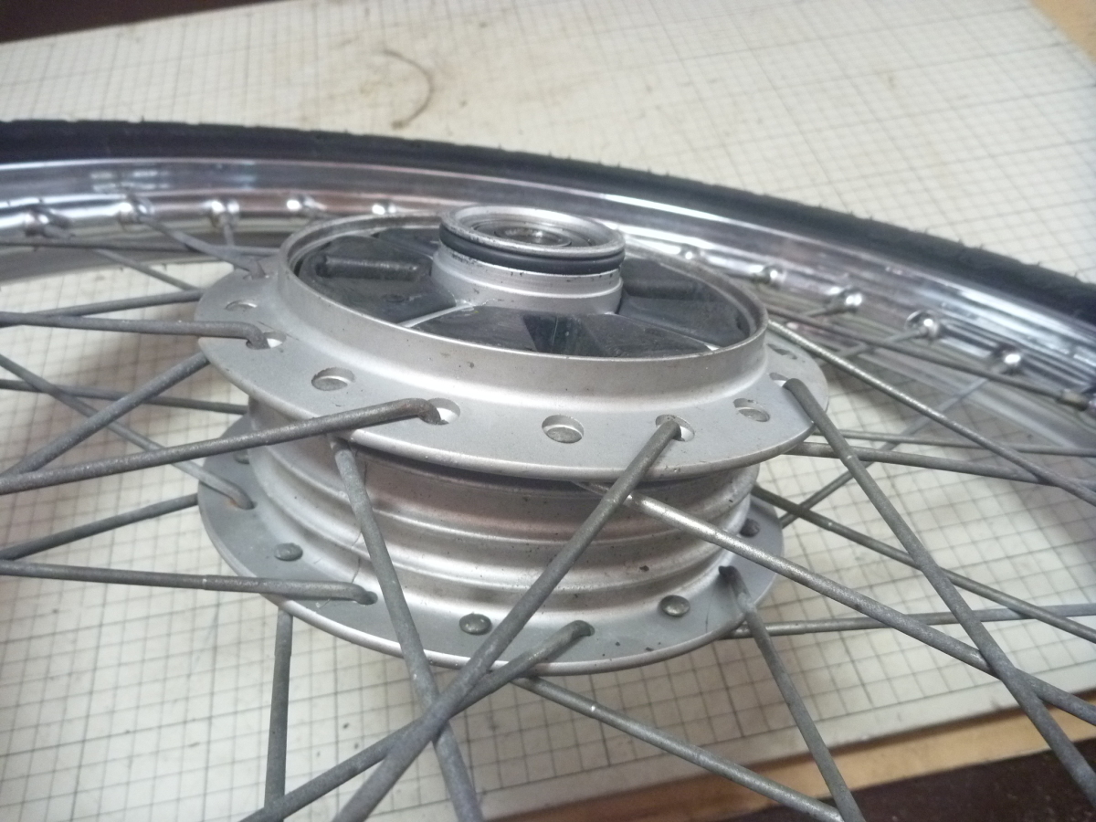 リアホイール スーパーカブ50 C50 丸目 キャブ車 検/AA01 1105H4