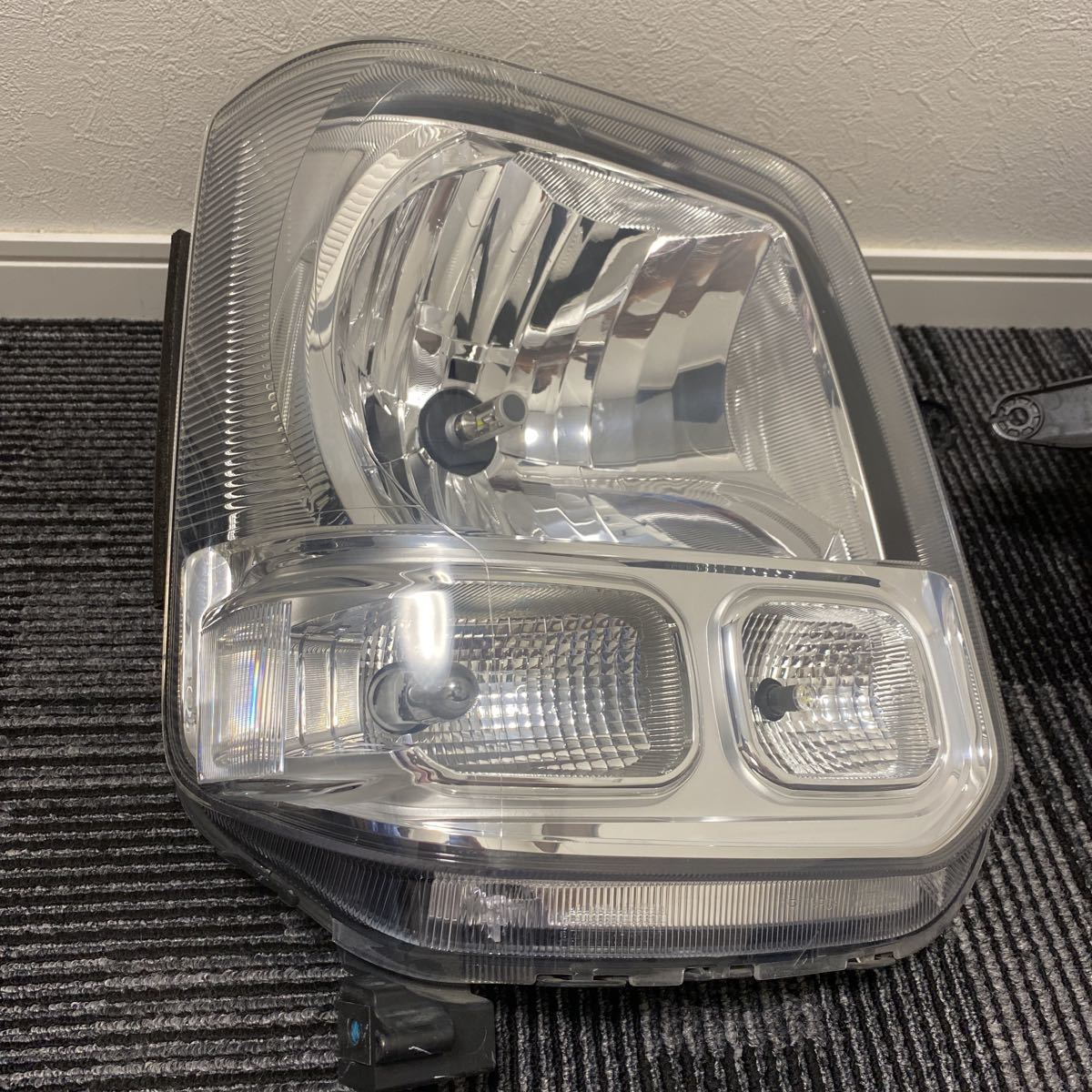 中古 美品 SUZUKI スズキ DA17 DA17V DA17W エブリィ エブリー バン 