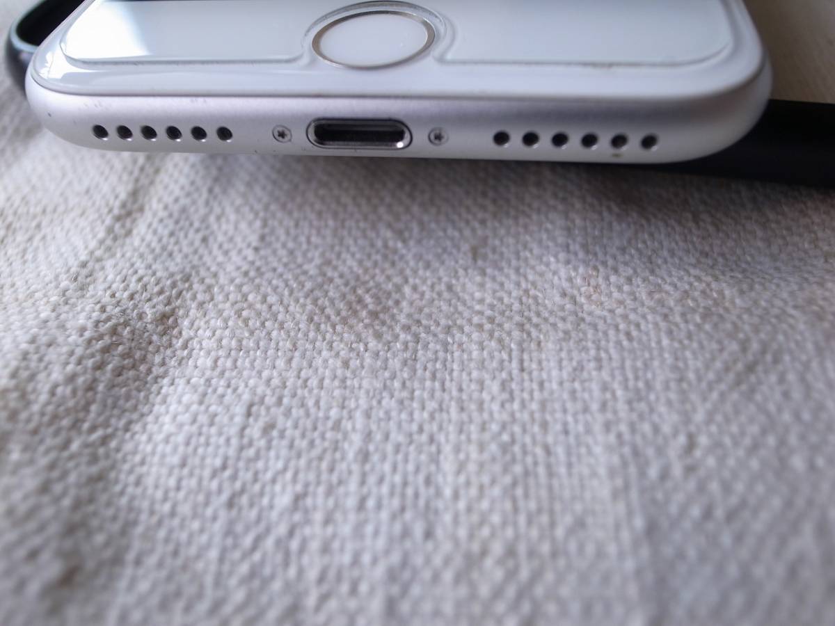 ●美品中古　ジャンク訳アリ　iphone8 64GB シムフリー　SIMFREE　シルバー フィルム カバー付 アイフォン 64GB 0 iPhone8 スマホ 部品取り MQ9K2J&frasl;A
